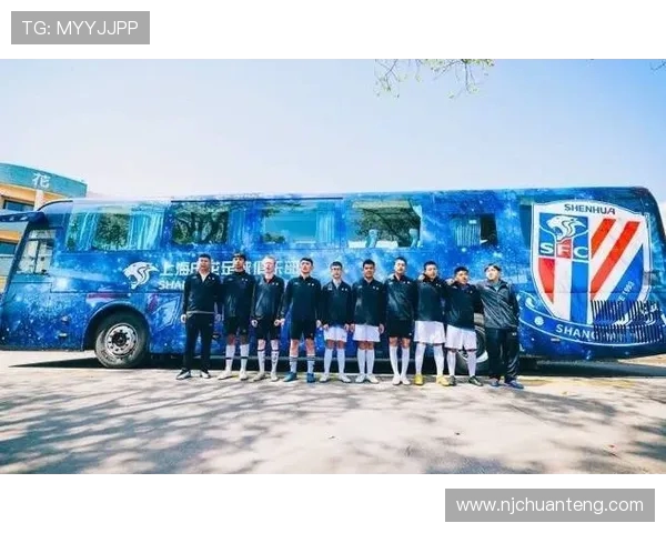 沪疆女足聚首喀什 石榴籽绽团结绿茵梦